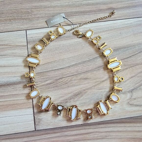 🆕️ Chicos Pria Shell & Dimulated Gemstone Crystal Bib Necklace - Picture 8 of 11